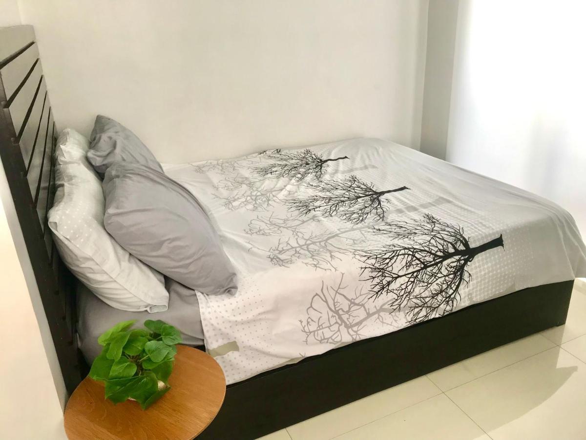 Cozy And Full Service Condo At The Heart Of Bacolod Exterior foto